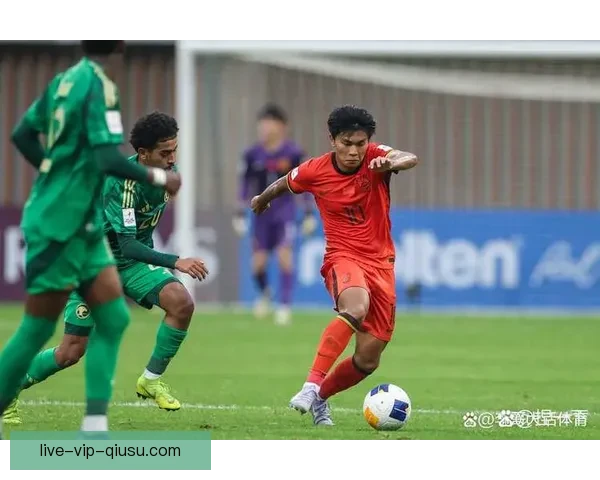 沉浸式直播足球解说带你读懂比赛瞬息万变的激情时刻与战术魅力全解析